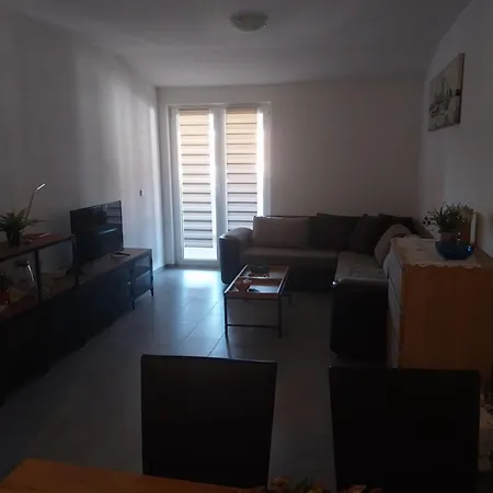 Maricela Dvije Spavace Apartment *